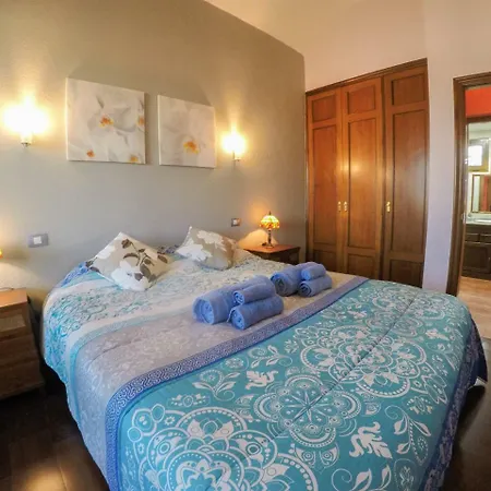 Lomas Comfy And Central House Ferienhaus *