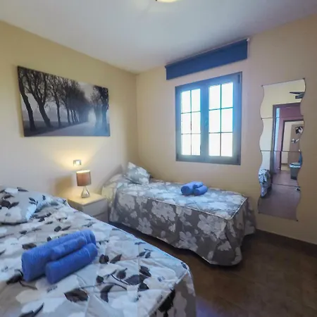 Ferienhaus Lomas Comfy And Central House